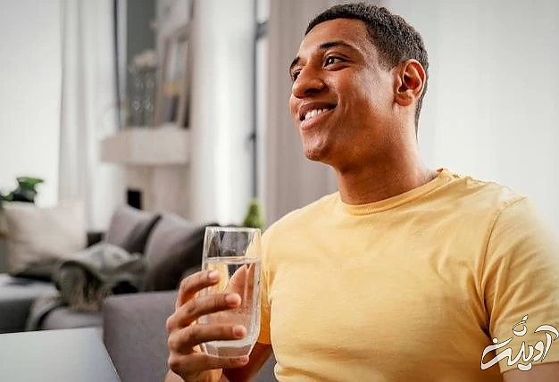 مصرف نوشیدن آب به اندازه کافی  مصرف آب کافی